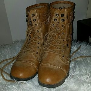 COPY - Rampage boot, excellent condition